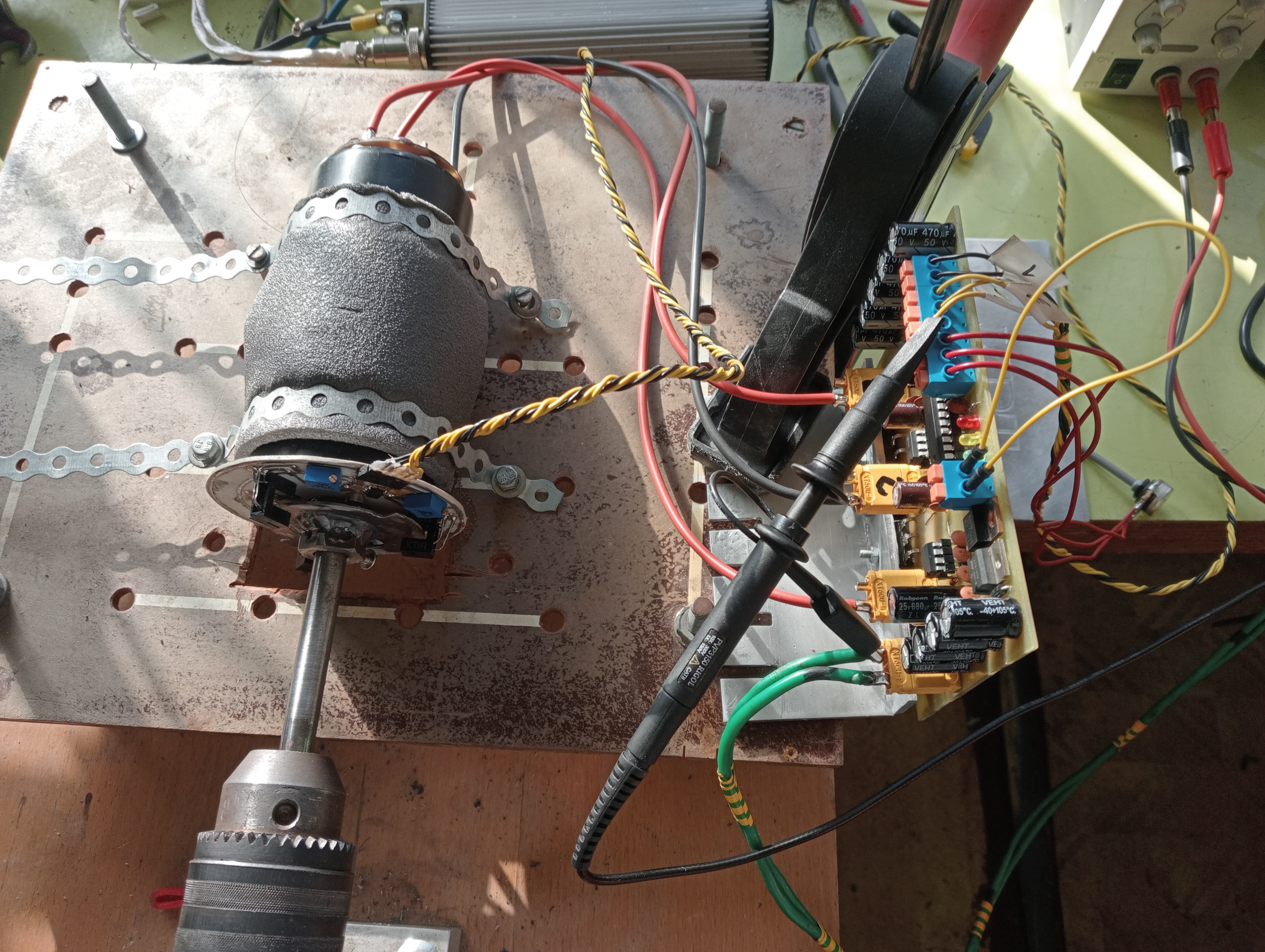 Első próba műterheléssel.